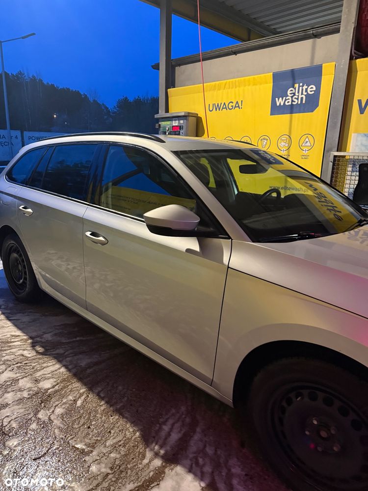 Skoda Octavia 2.0 TDI SCR Ambition DSG - 10