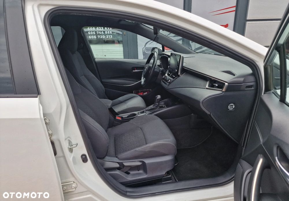 Toyota Corolla 1.8 Hybrid Comfort - 21