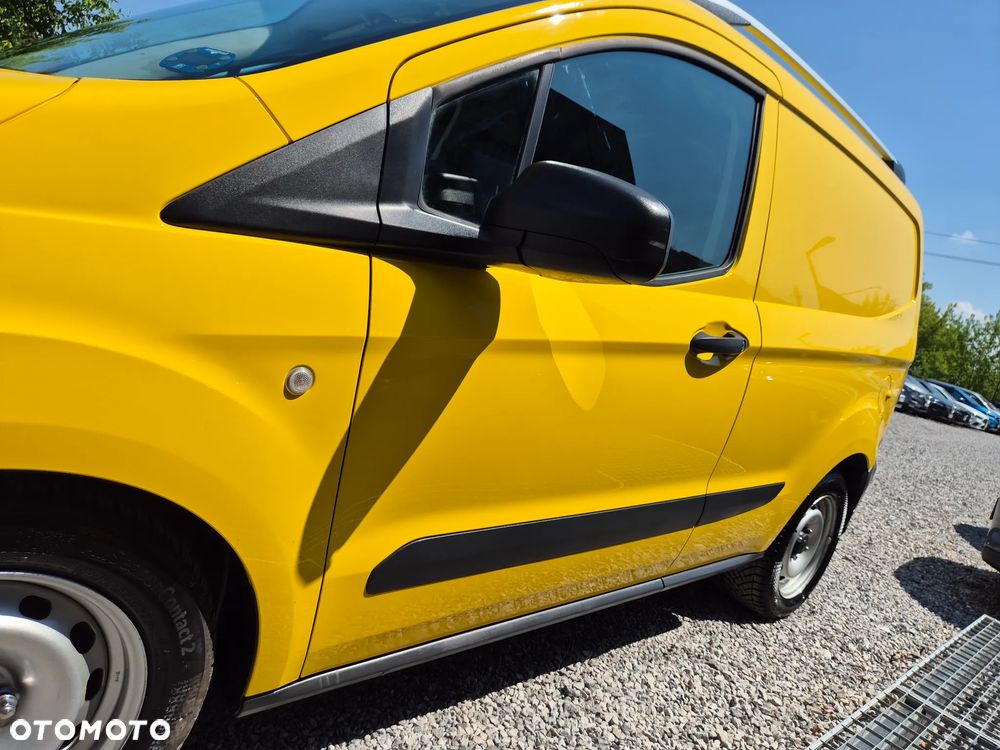 Ford TRANSIT COURIER - 22