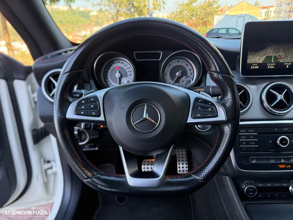 Mercedes-Benz CLA 220 Shooting Brake (CDI) d 4Matic 7G-DCT AMG Line - 20