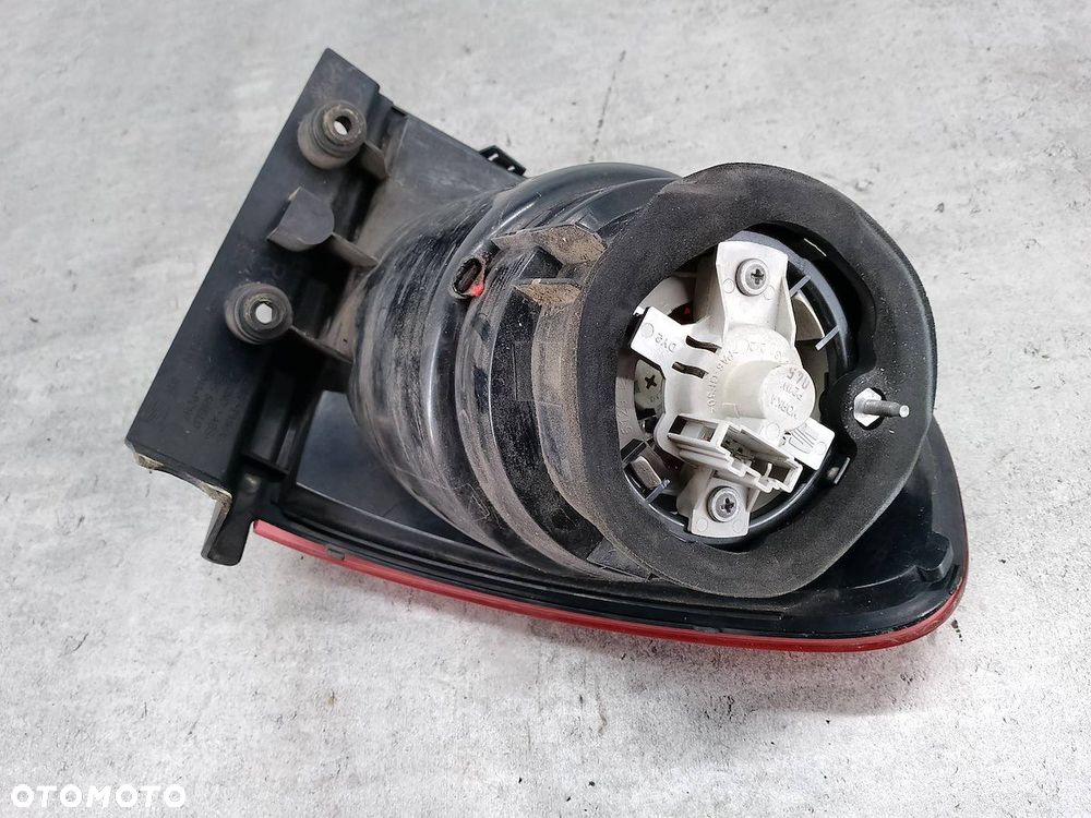 LAMPA TYLNA PRAWA SEAT ALTEA 5P0945096D 5P0945112 - 6