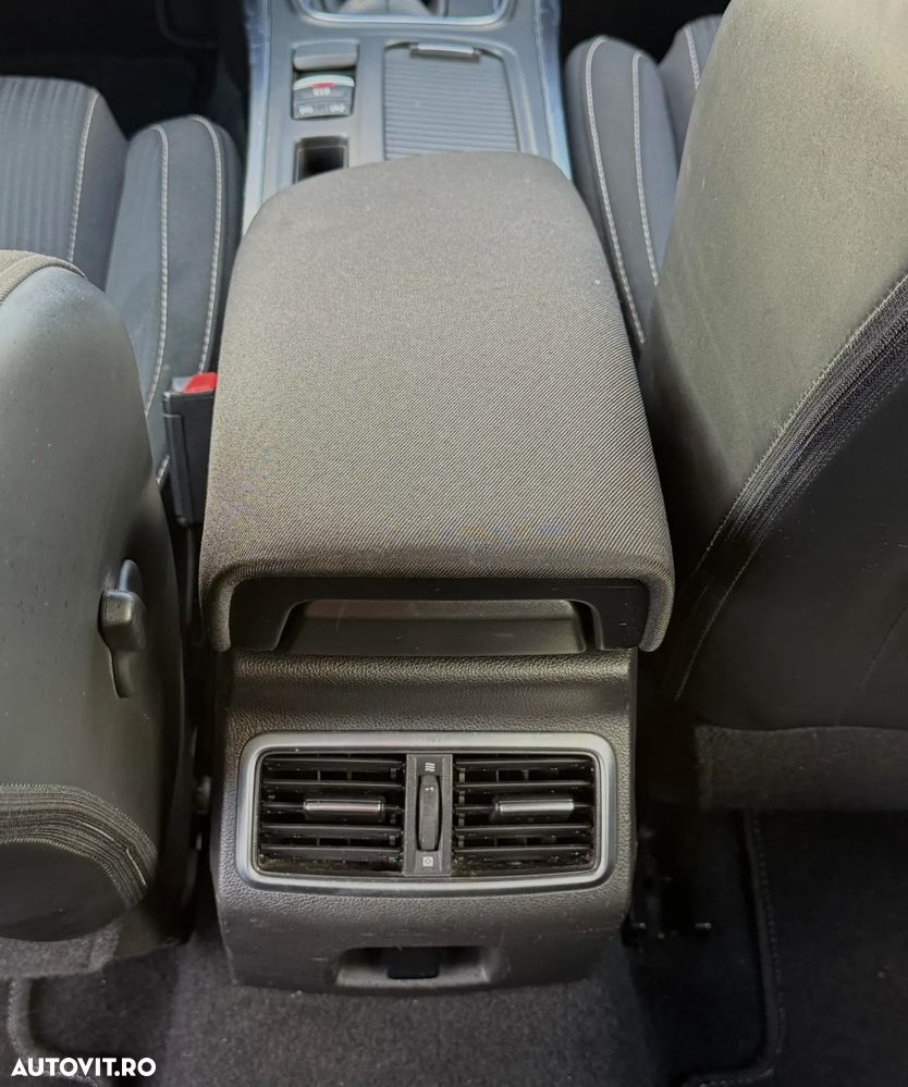 Renault Megane Grandtour ENERGY TCe 130 EDC BUSINESS - 30