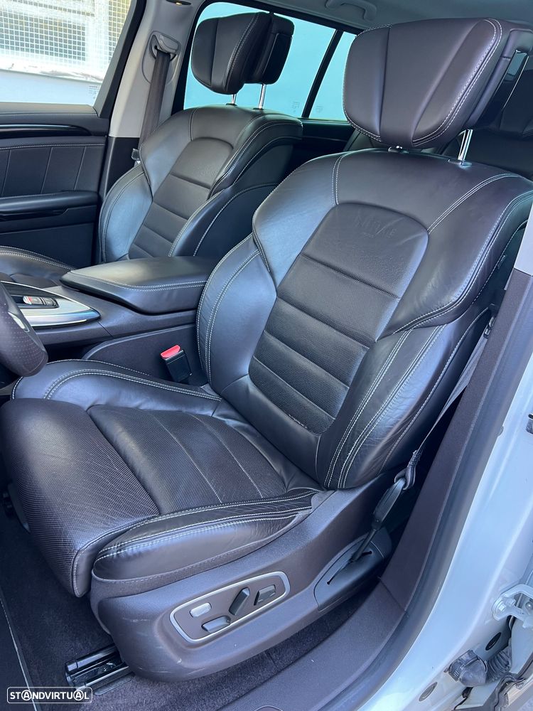 Renault Espace 1.6 dCi Initiale Paris EDC - 26