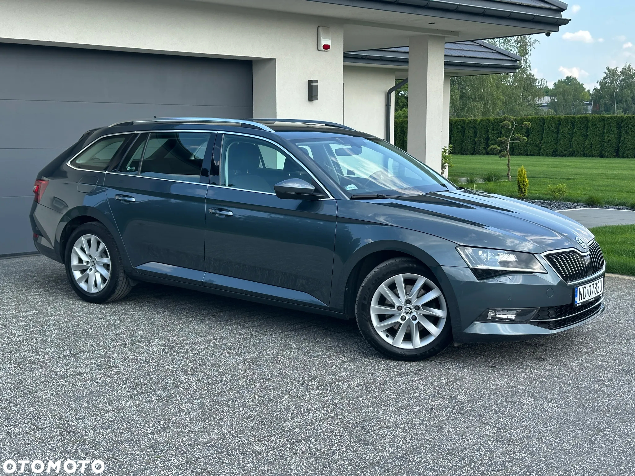 Skoda Superb 2.0 TDI SCR Style DSG - 3