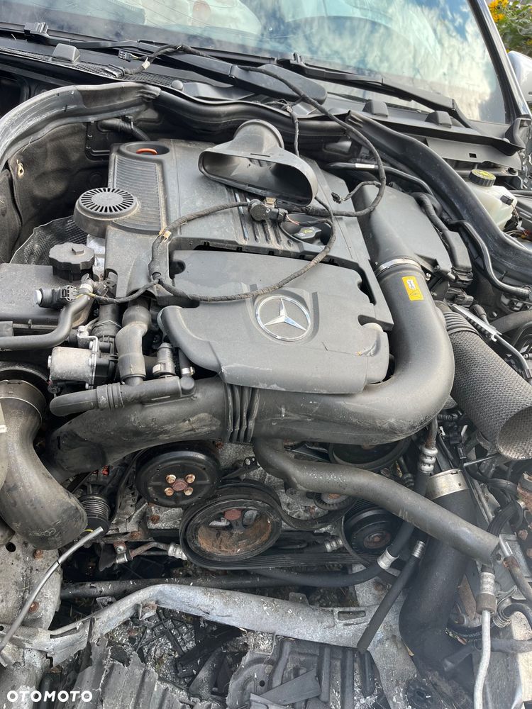 Mercedes-Benz Klasa C 180 BlueEFFICIENCY - 9