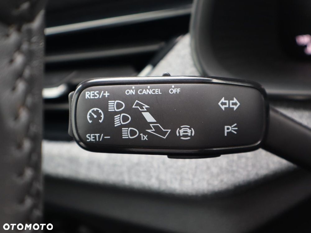 Skoda Kamiq 1.0 TSI Selection DSG - 17