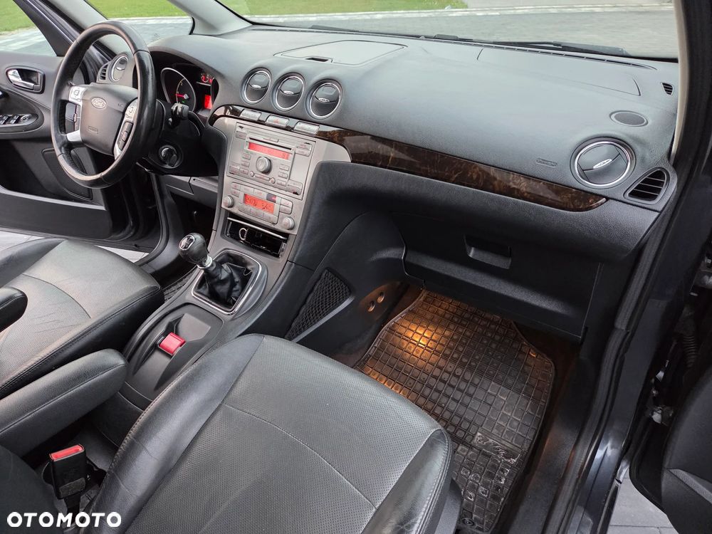 Ford Galaxy 2.0 TDCi Ghia - 25