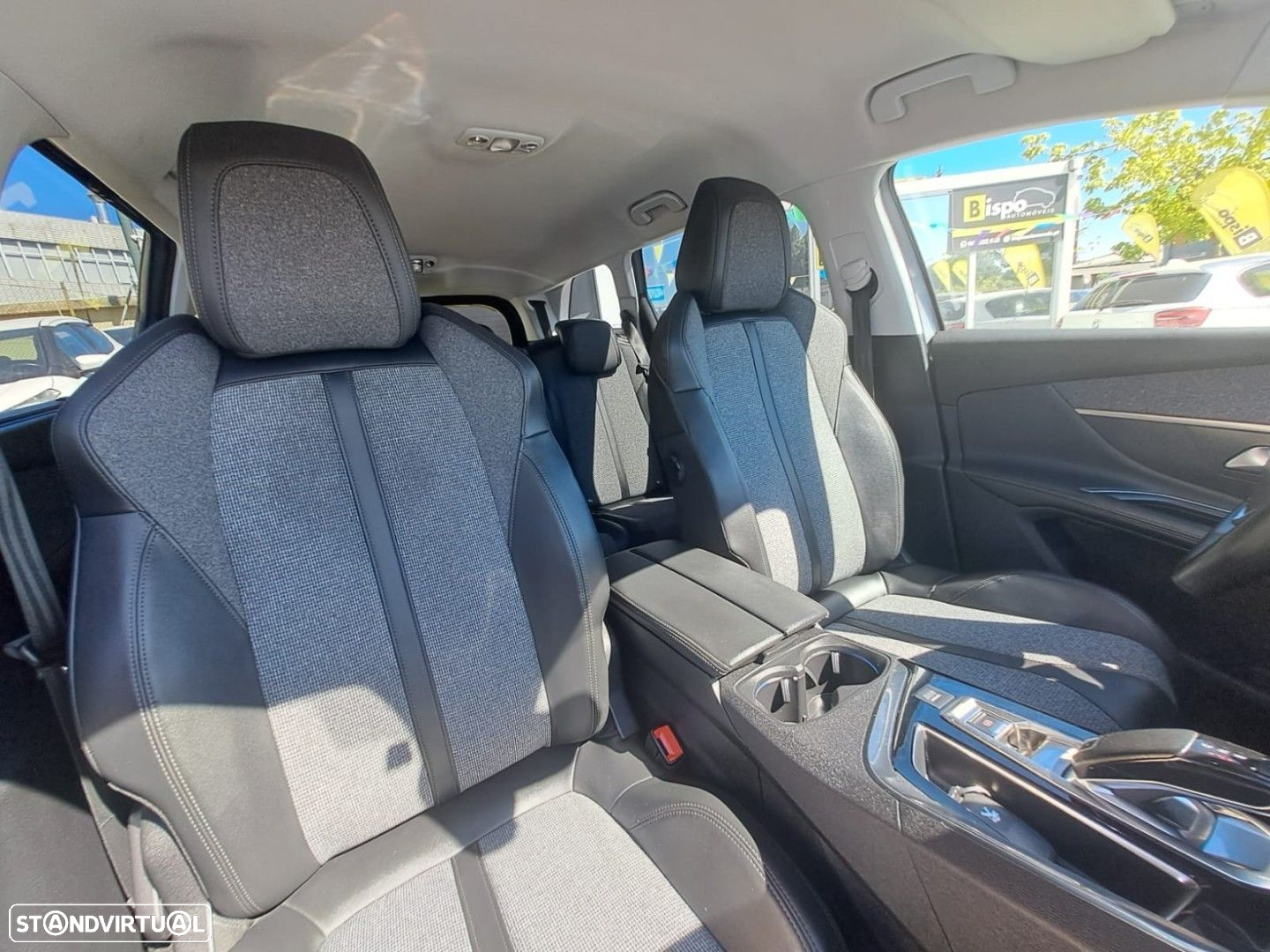 Peugeot 5008 1.5 BlueHDi Allure EAT8 - 11