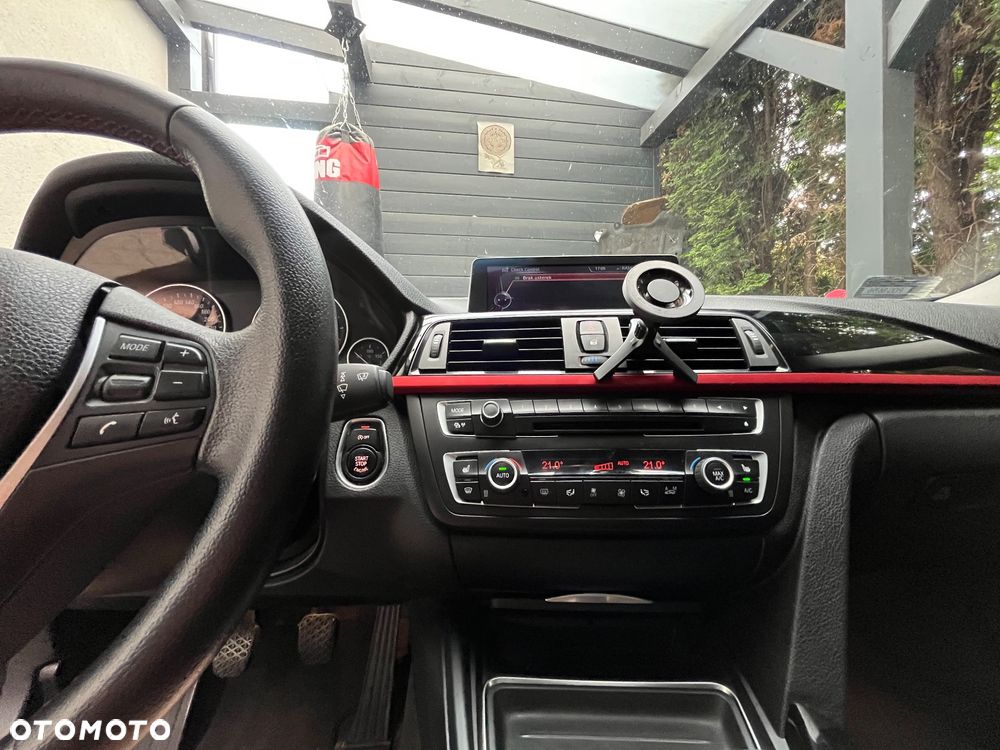 BMW Seria 3 320d - 13