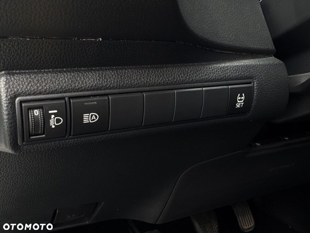 Toyota Corolla - 12