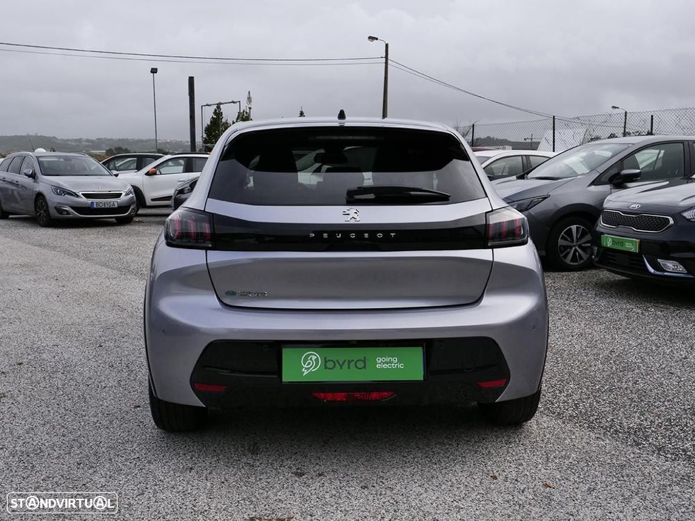 Peugeot e-208 50 kWh Allure - 11