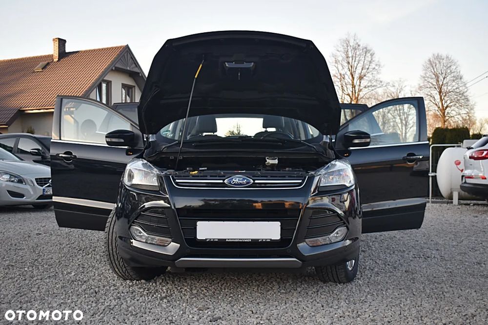 Ford Kuga 2.0 TDCi 2x4 Titanium - 12