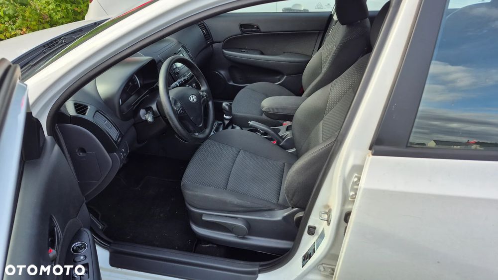 Hyundai i30 1.6 CRDi Style - 8