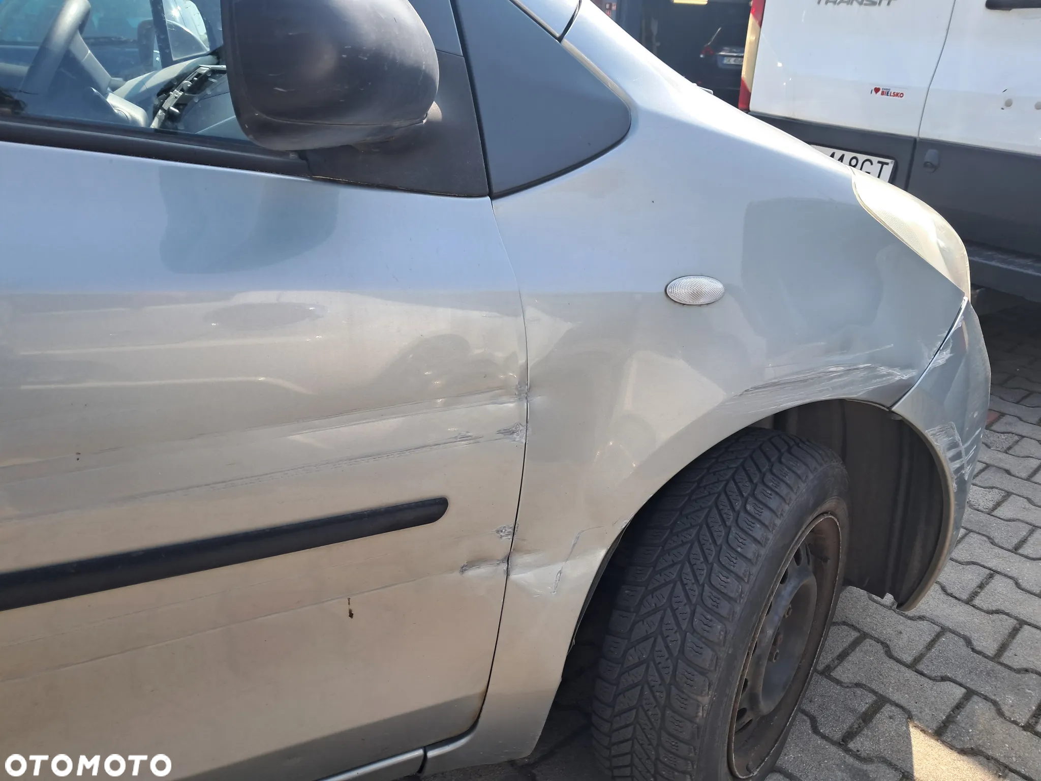 Toyota Yaris 1.0 Luna - 9