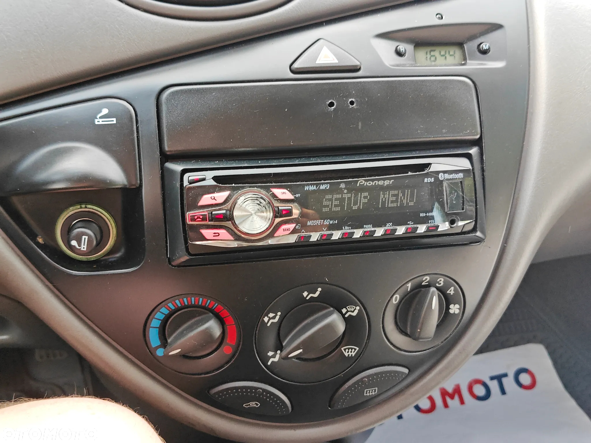 Ford Focus 1.8 Ambiente - 22