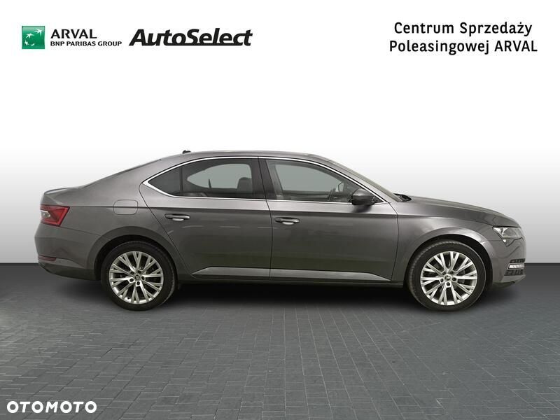 Skoda Superb 2.0 TSI Style DSG - 7