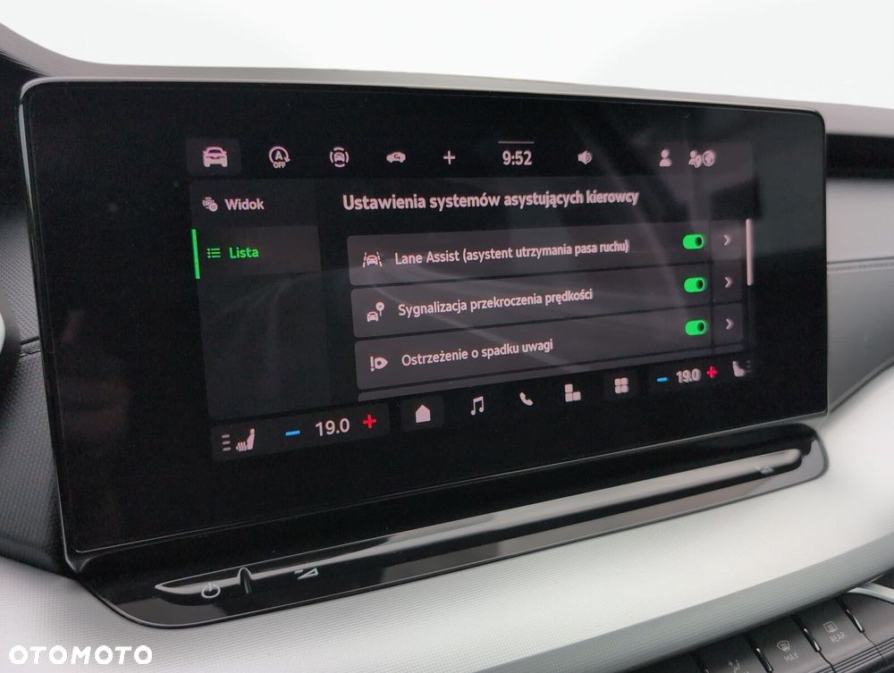 Skoda Octavia 1.5 TSI mHEV Selection DSG - 28