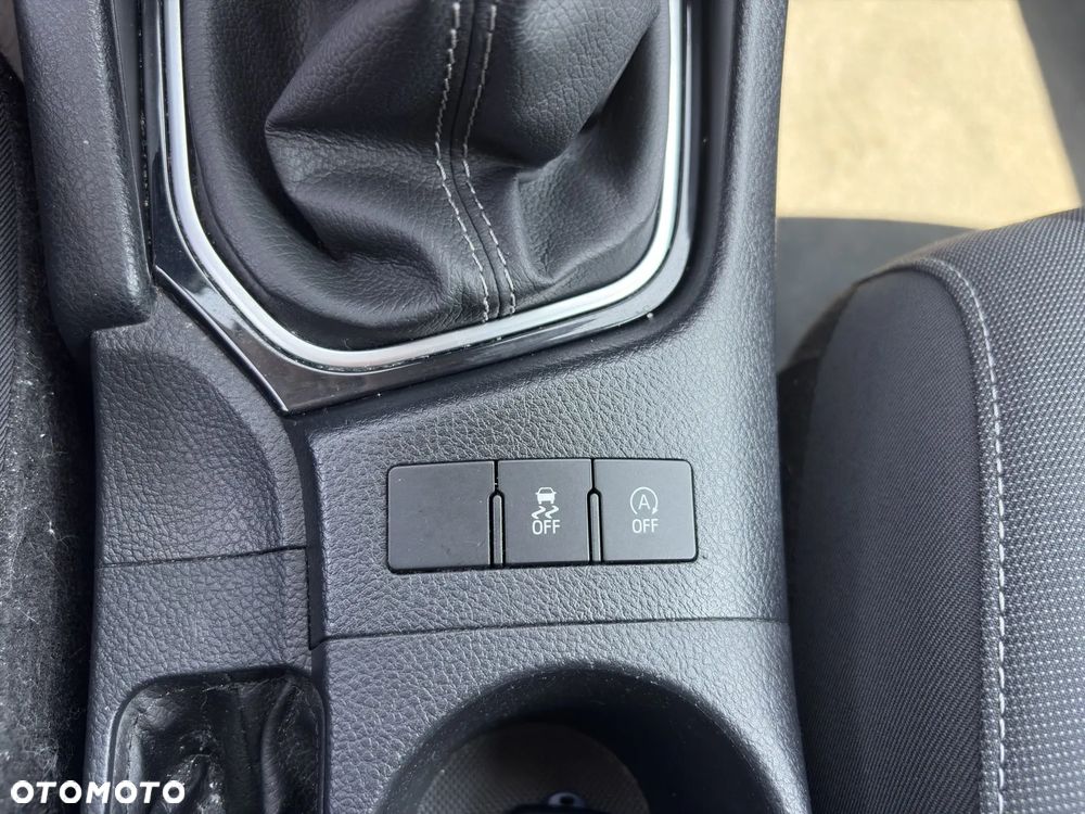 Toyota Auris 1.2 T Selection - 24