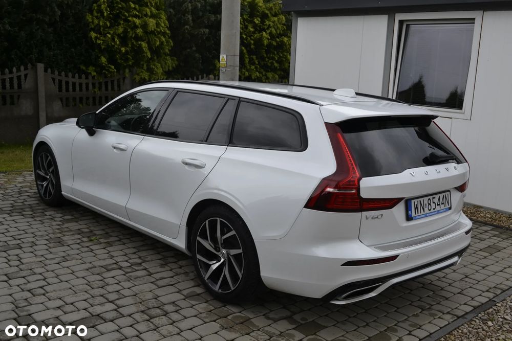 Volvo V60 B3 B R-Design - 21