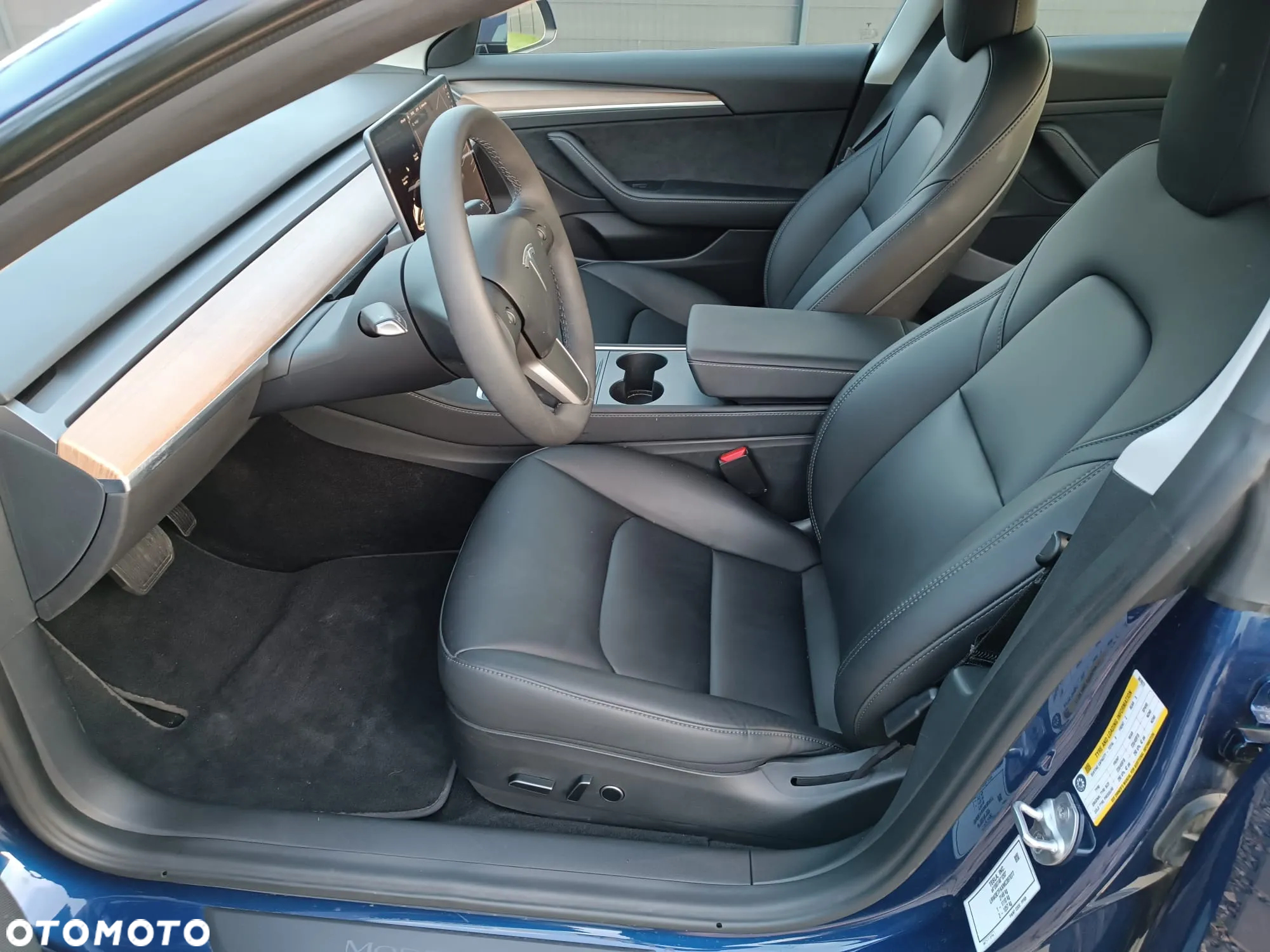 Tesla Model 3 - 17