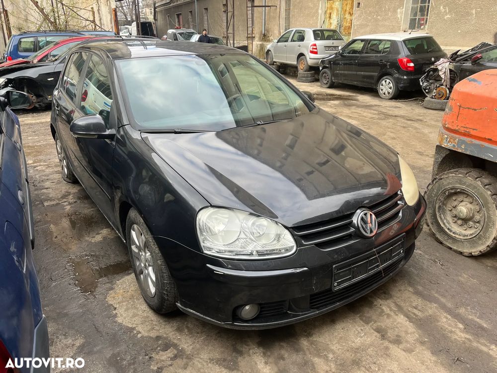 Dezmembrez VW Volkswagen Golf 5 negru 2.0 TDI cod  BKC 2007 - 1