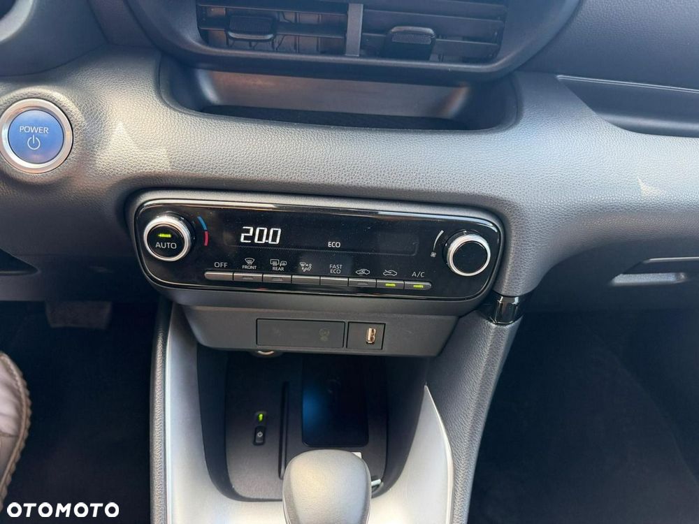 Toyota Yaris - 21