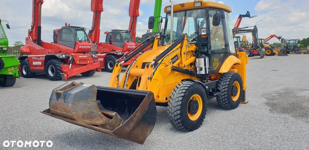 JCB 2CX tylko 2835mtg! z ROTOTILT / 3 łyżki /widły/centralne smarowanie/klimatyzacja / STAN IDEALNY !! - 2