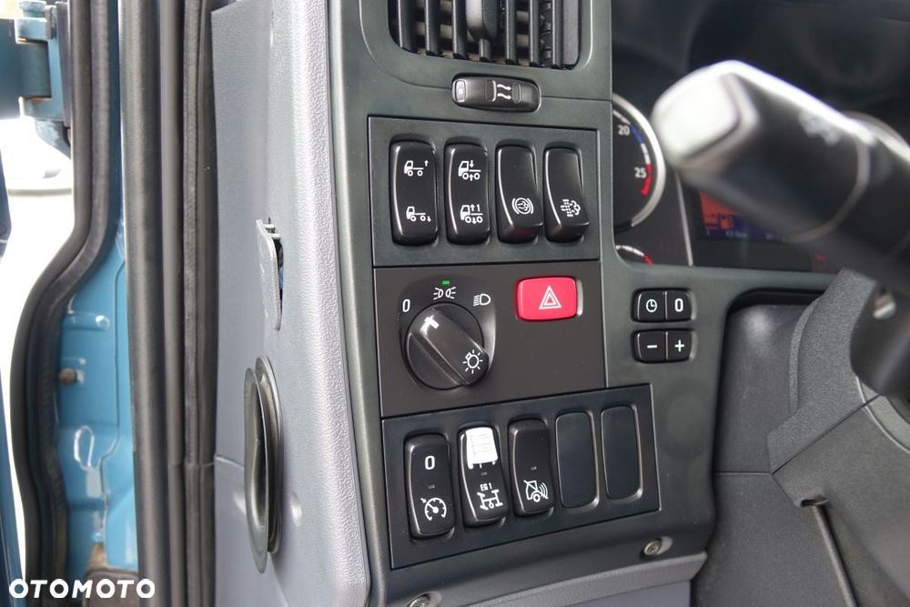 Scania G450 / EURO 6 / STANDARD / AUTOMAT / RETARDER / HYDRAULIKA /  ALUMINIOWE FELGI / NAWIGACJA GPS / - 31