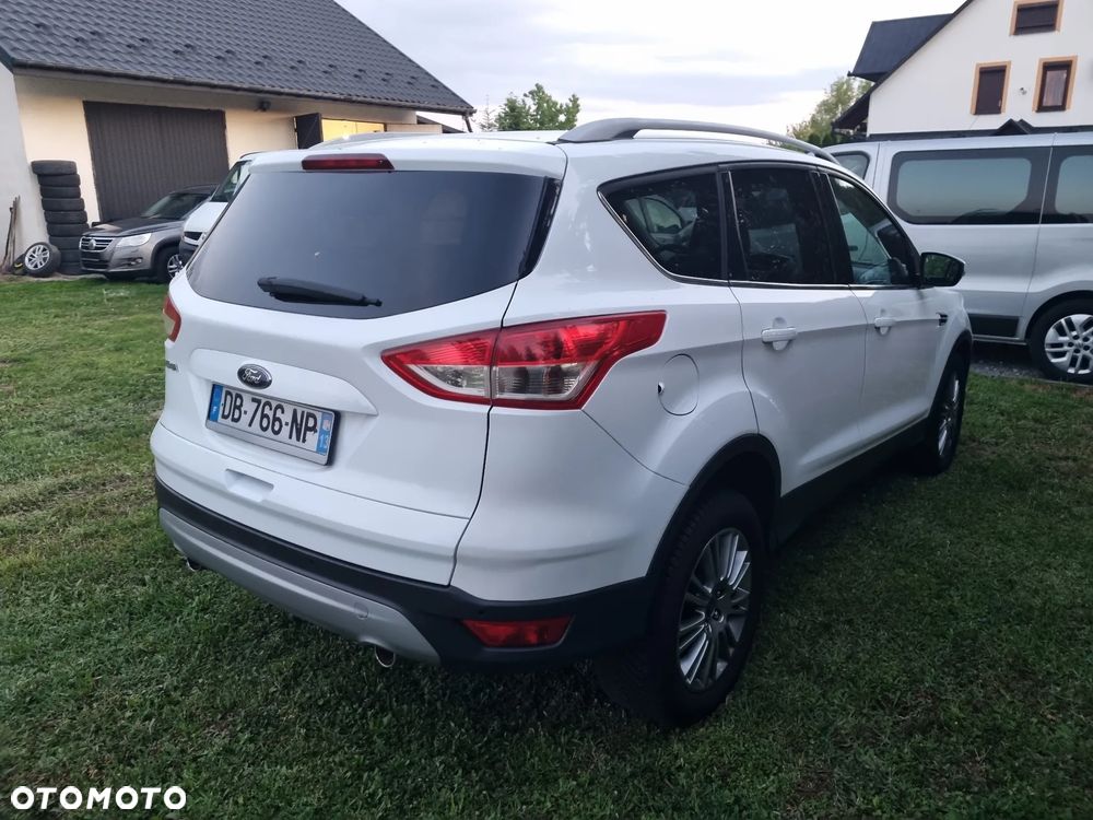 Ford Kuga 2.0 TDCi Titanium FWD - 4