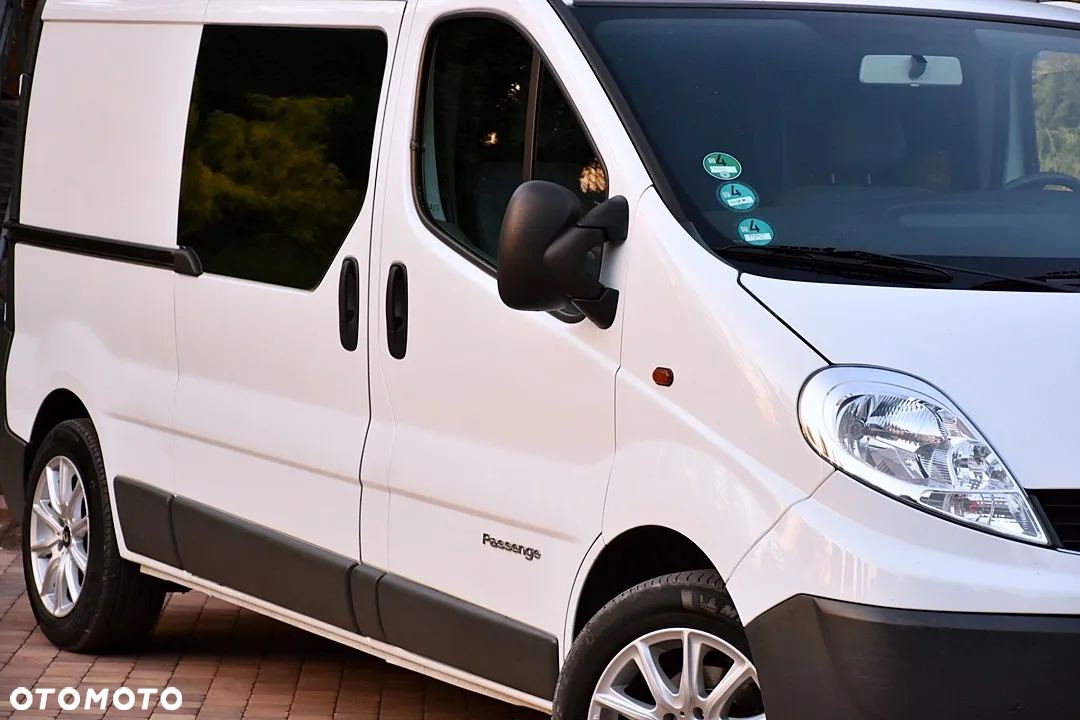 Renault Trafic 2.0 dCi 115 Passenger FAP L2H1 Expression - 9