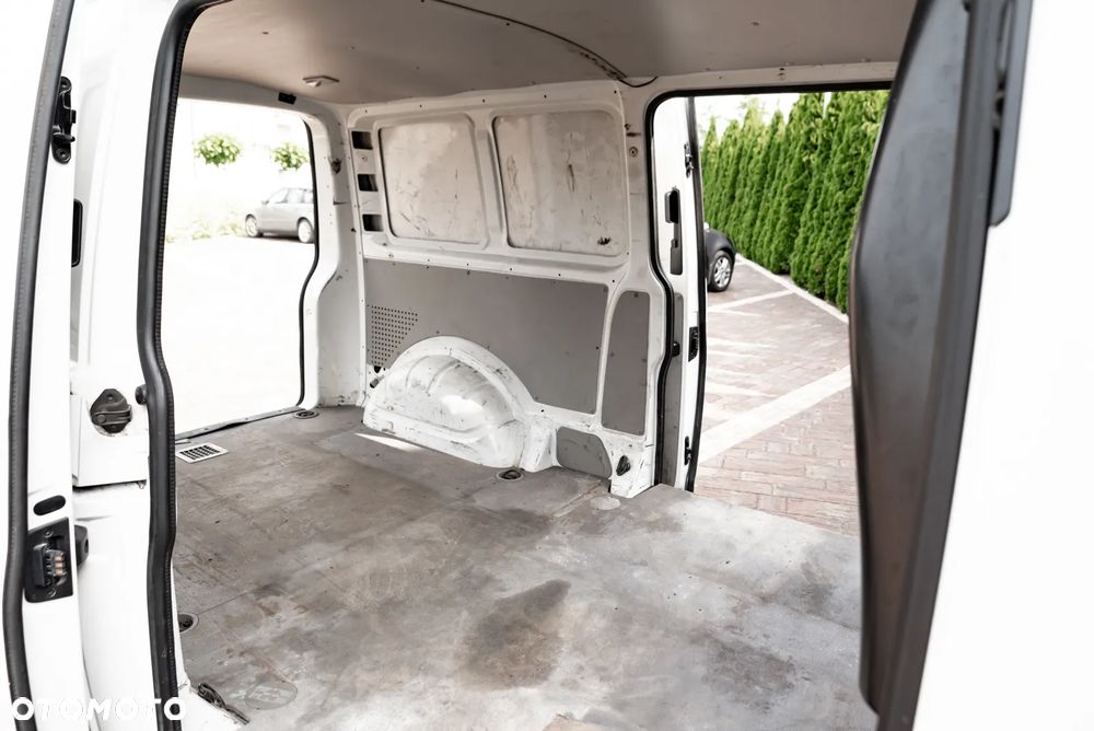 Volkswagen Transporter - 27