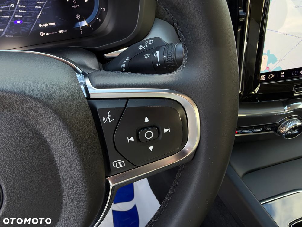 Volvo XC 60 B4 B Momentum Pro - 25
