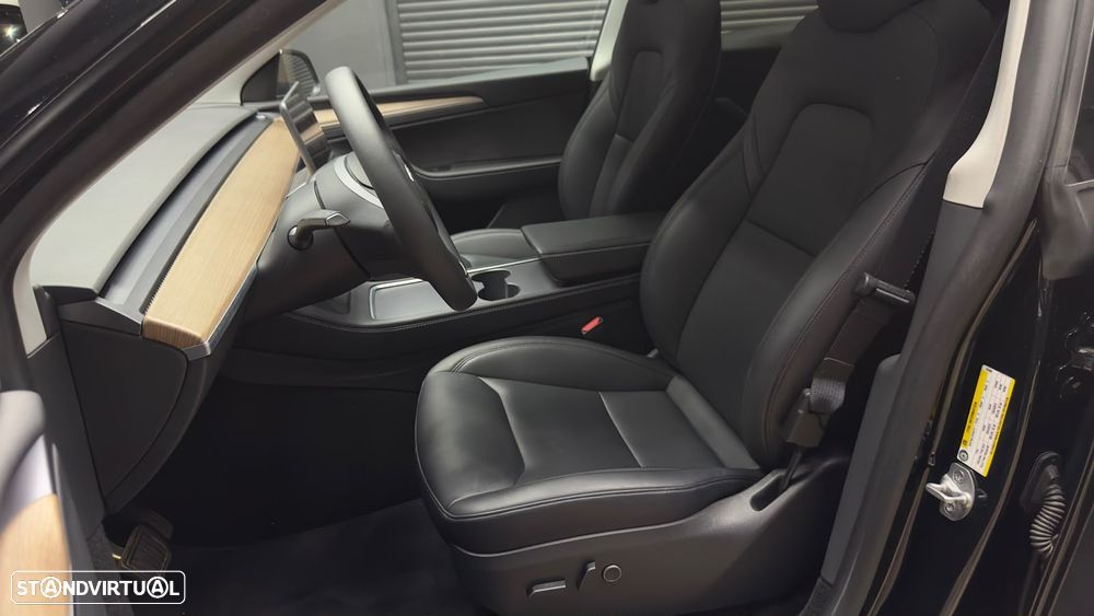 Tesla Model Y RWD - 30