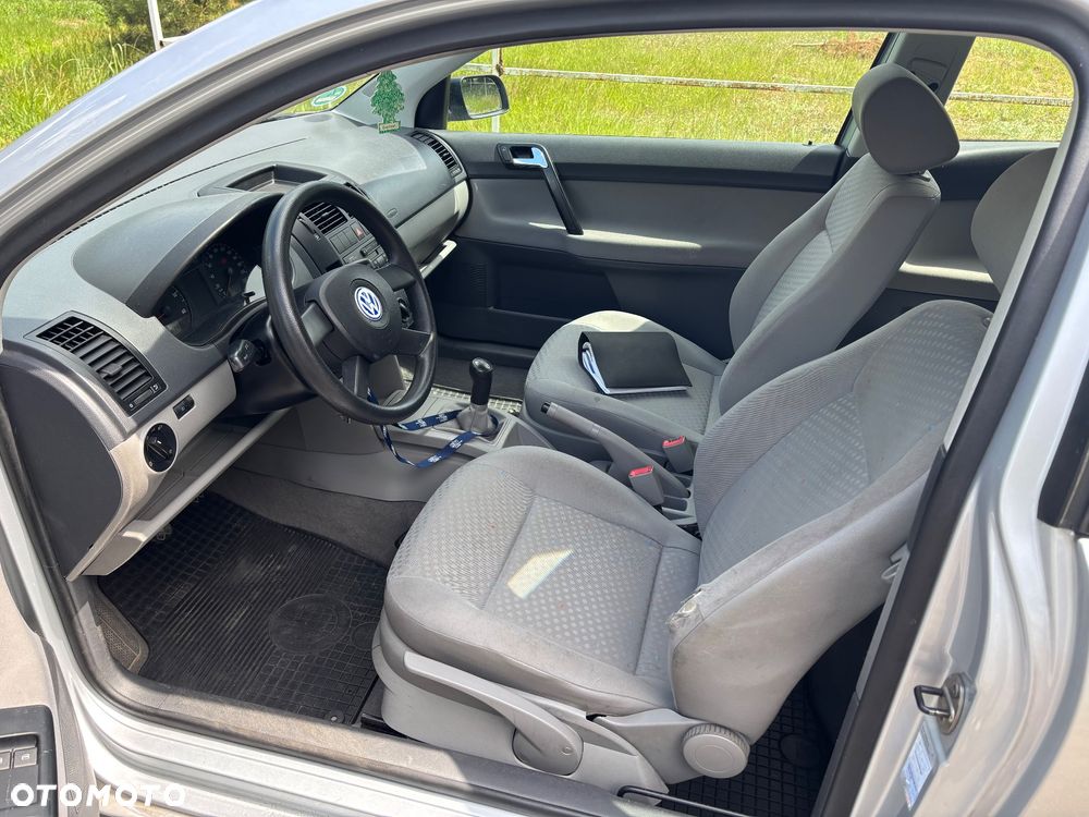 Volkswagen Polo 1.2 - 10