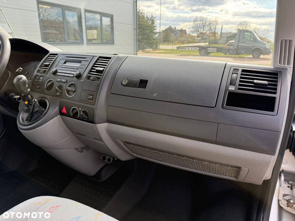 Volkswagen T5 - 9