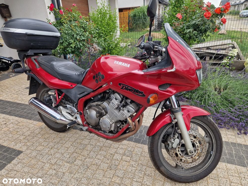 Yamaha XJ - 6