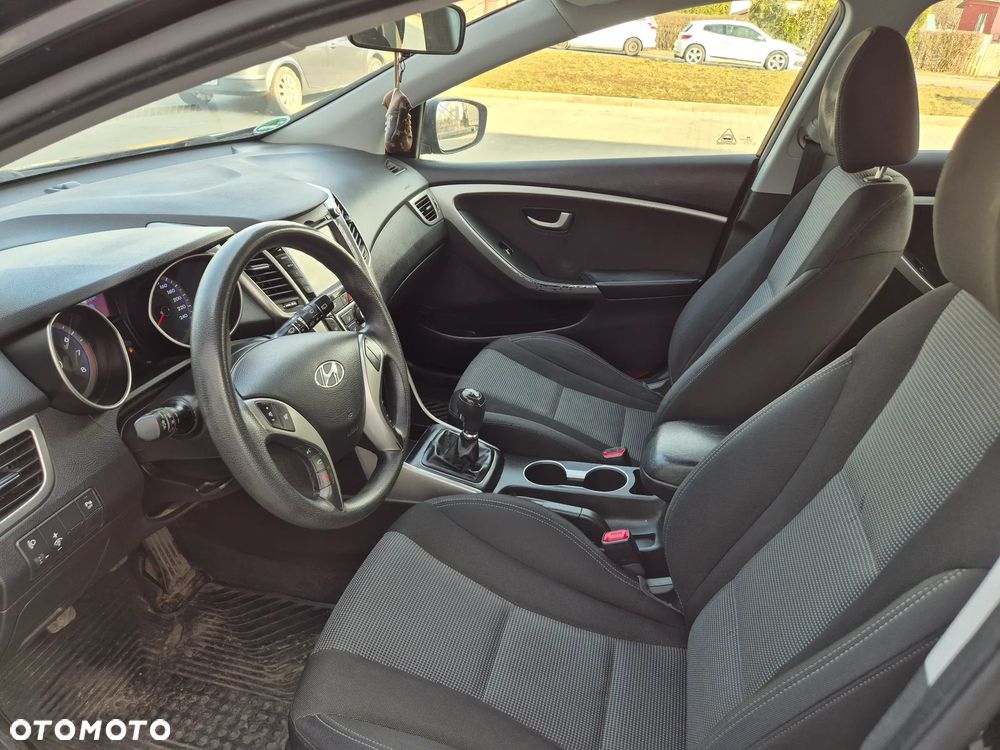 Hyundai i30 1.4 Comfort - 13