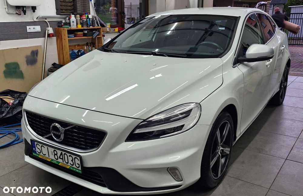 Volvo V40 D2 Drive-E Dynamic Edition - 1