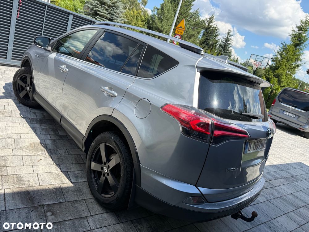 Toyota RAV4 Hybrid Silver 4x4 - 4
