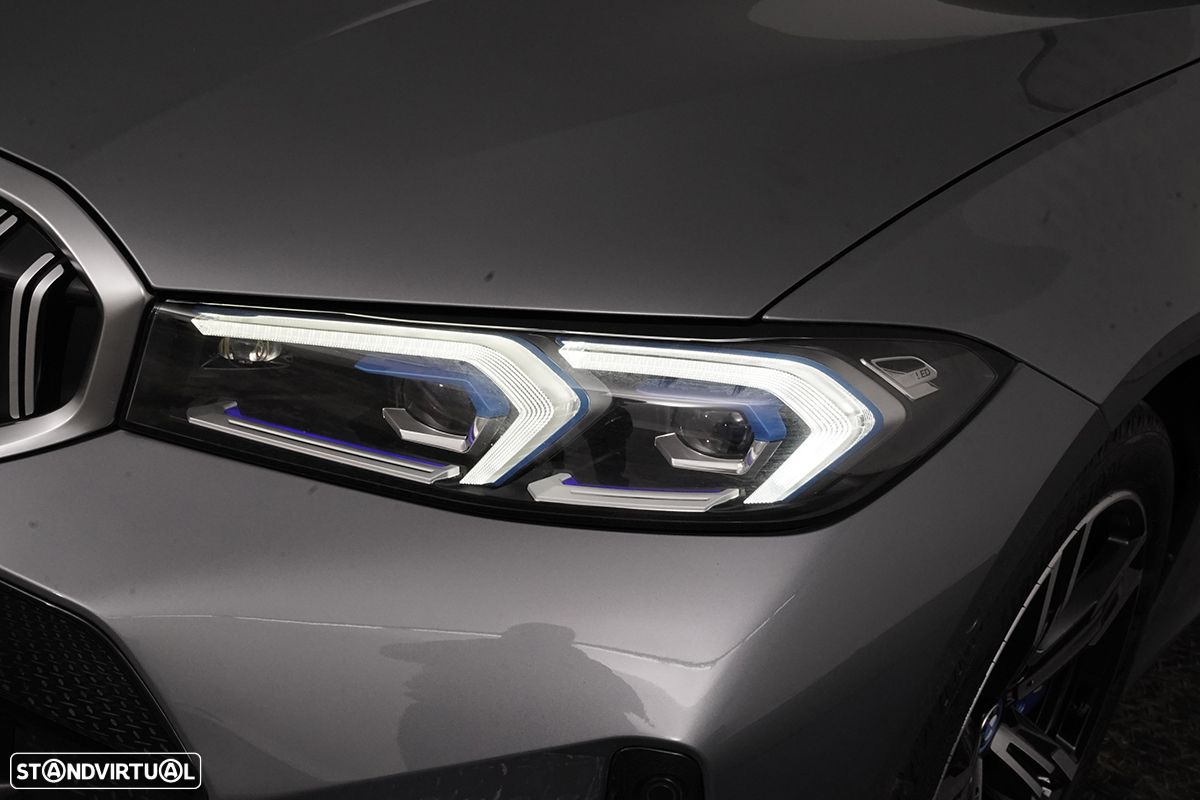 BMW 330 e Touring Pack Desportivo M Auto - 6
