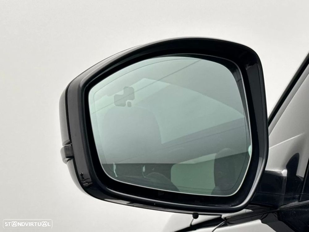 Land Rover Discovery Sport 1.5 I3 P300e AWD SE — fotografia 20