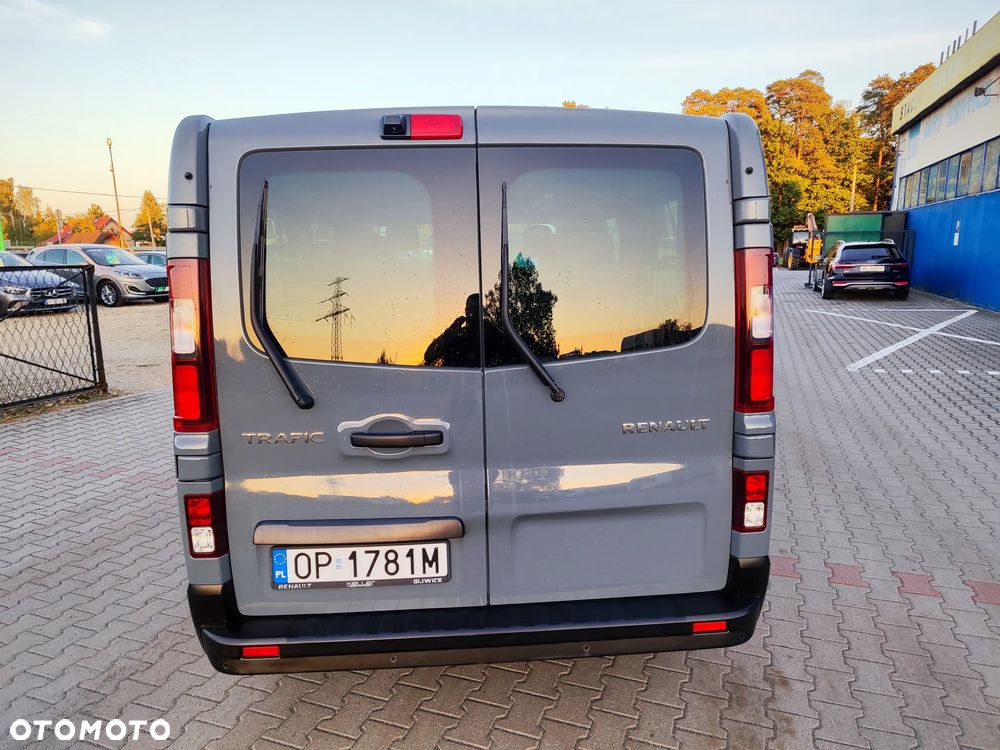 Renault Trafic Grand 2.0 dCi - 6