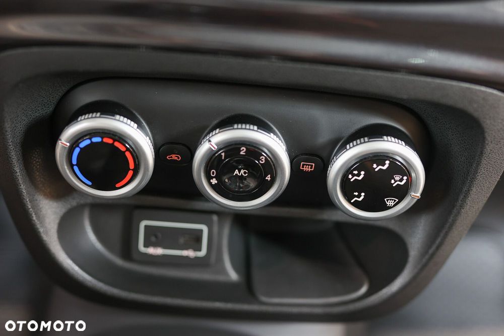 Fiat 500L 1.4 16V T-Jet Trekking - 35