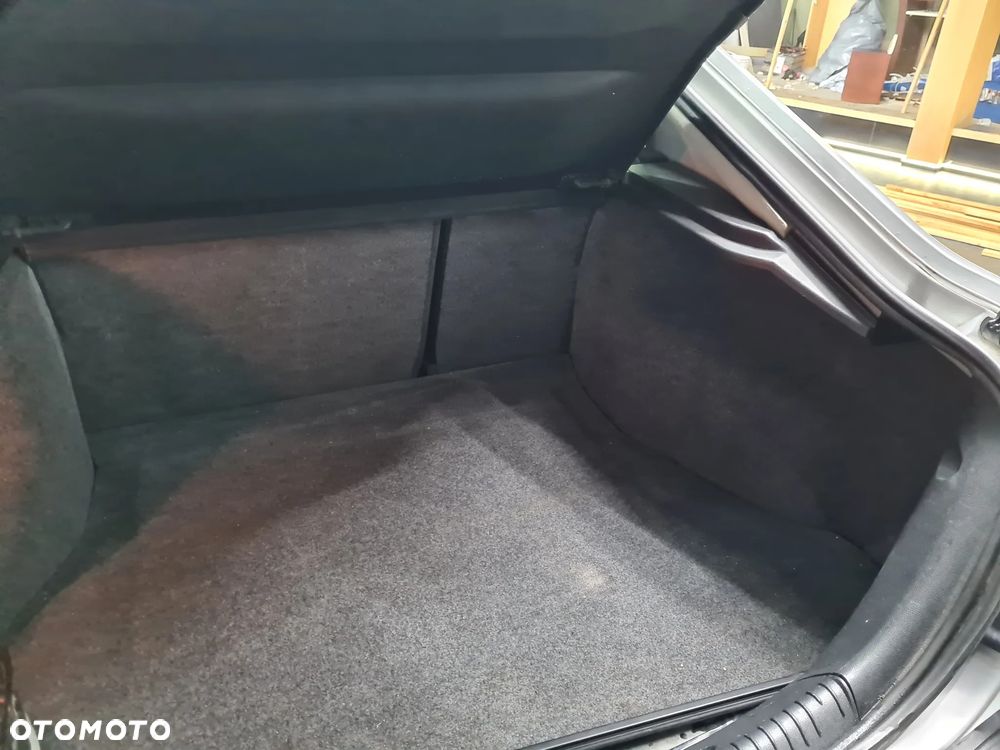 Ford Mondeo 1.8 Ghia X - 31