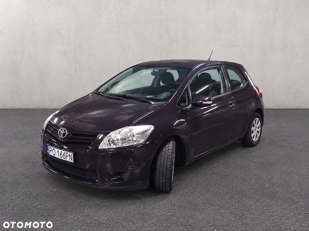 Toyota Auris 1.33 VVT-i Terra - 2