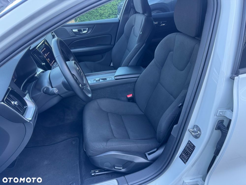 Volvo V60 B3 B Momentum Core - 7