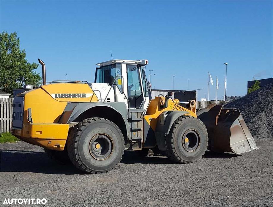 Piese din dezmembrari LIEBHERR L574 - 1