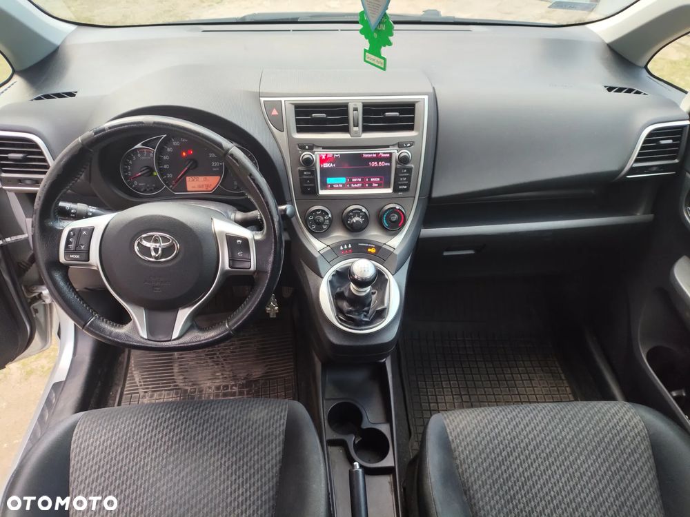 Toyota Verso S 1.33 VVT-i Comfort - 13