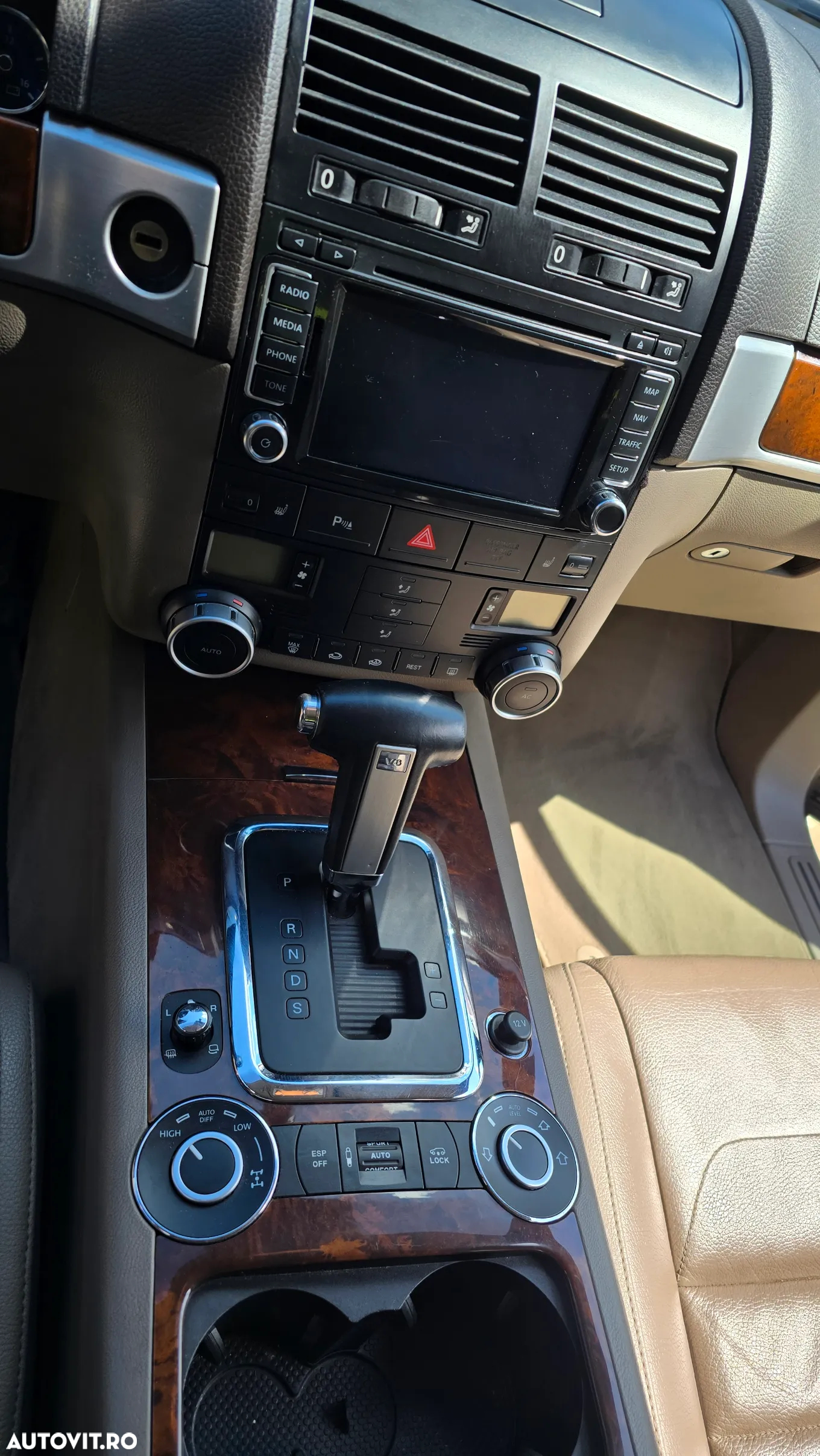 Volkswagen Touareg - 15