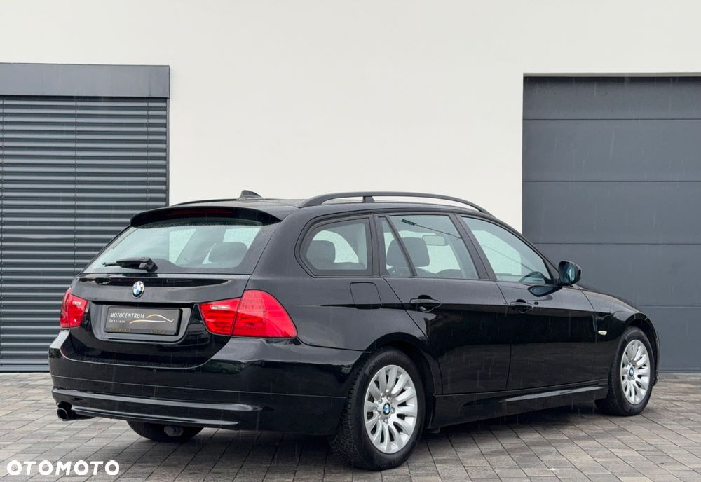 BMW Seria 3 318d Touring - 5